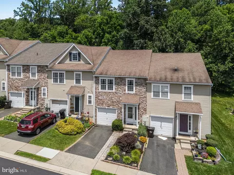 View/Area - 42 Sugar Maple Rd, Barto, PA 19504 photo 1 of 2