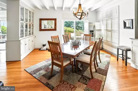 Dining - 301 Chestnut St, Shillington, PA 19607 photo 2 of 3