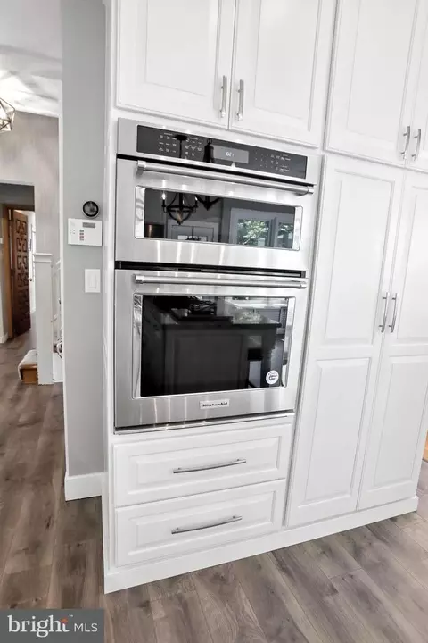Kitchen - 301 Chestnut St, Shillington, PA 19607 photo 7 of 11