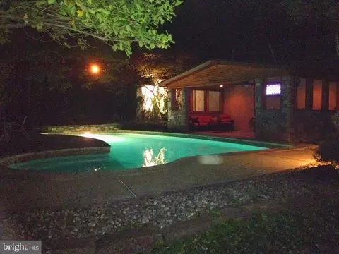 Exterior - 301 Chestnut St, Shillington, PA 19607 photo 16 of 45