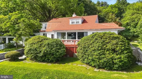 Exterior - 301 Chestnut St, Shillington, PA 19607 photo 7 of 45