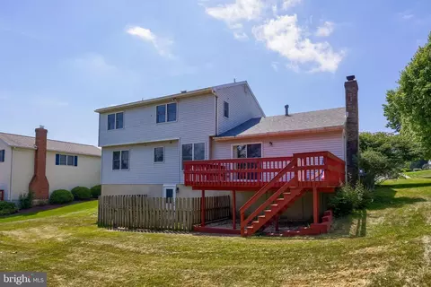 Exterior - 121 Sage Dr, Reading, PA 19608 photo 4 of 9