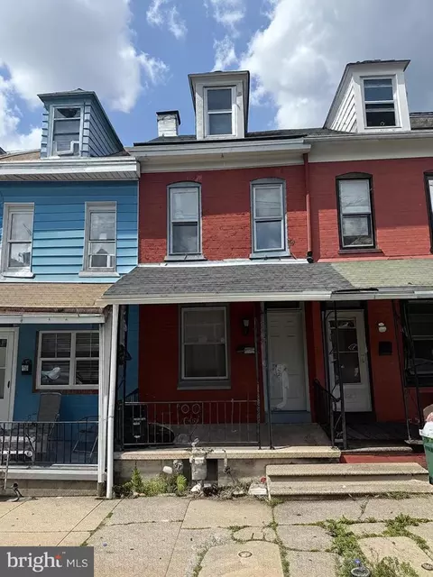 1631 Cotton St, Reading, PA 19606