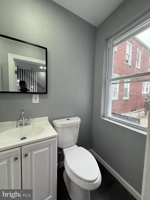 Bath - 331 Spring Garden St, Reading, PA 19602 photo 1 of 4