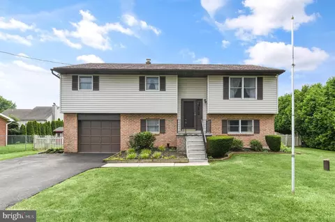 4756 Killian Ave, Reading, PA 19606