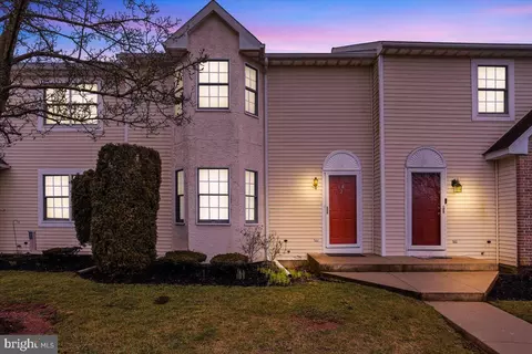14 Cranberry Rdg # -2, Reading, PA 19606