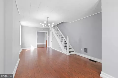 Entry Way - 1009 Pike St, Reading, PA 19604 photo 6 of 12