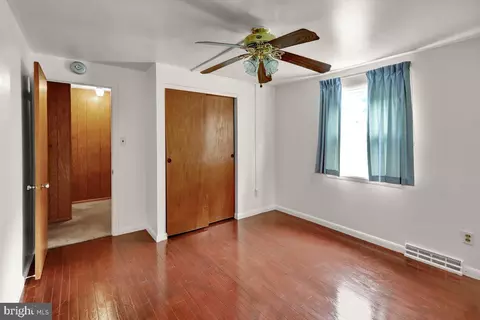 Bedroom - 3533 Chestnut St, Reading, PA 19605 photo 1 of 3