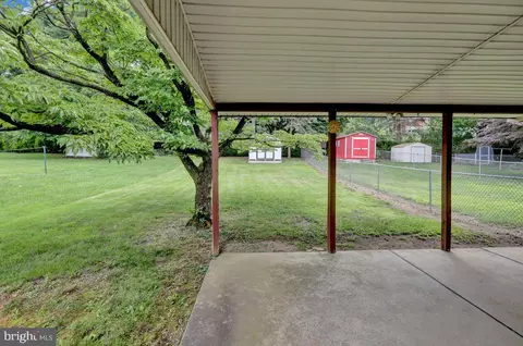 Exterior - 3533 Chestnut St, Reading, PA 19605 photo 6 of 7