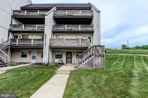 1334 L Wyomissing, West Lawn, PA 19609