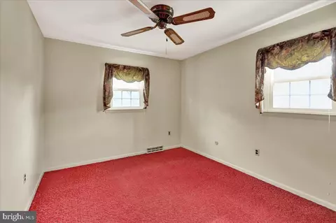 Bedroom - 603 Governor Dr, Reading, PA 19607 photo 6 of 9