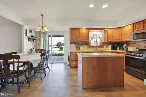 103 Eagles Ln, Reading, PA 19608 photo 13