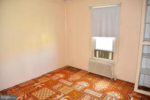 Bedroom - 722 Mohns Hill Rd, Reading, PA 19608 photo 2 of 4