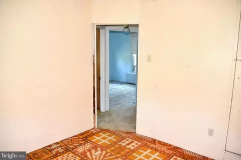 Entry Way - 722 Mohns Hill Rd, Reading, PA 19608 photo 1 of 2