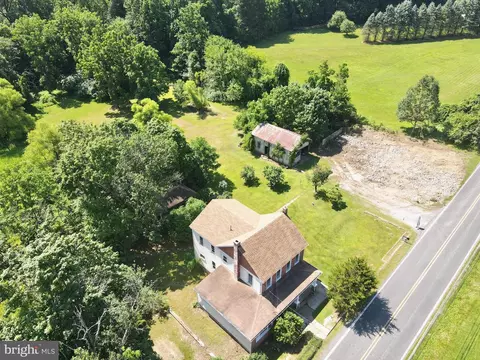 View/Area - 722 Mohns Hill Rd, Reading, PA 19608 photo 2 of 5
