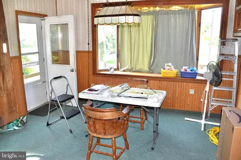 Dining - 722 Mohns Hill Rd, Reading, PA 19608 photo 1 of 1