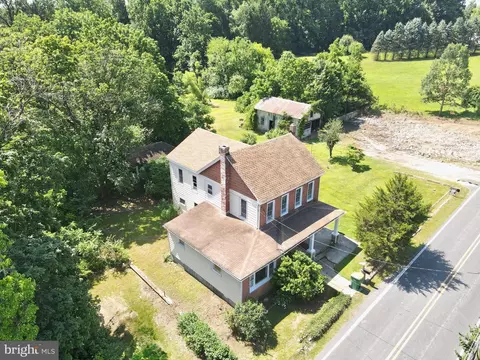 722 Mohns Hill Rd, Reading, PA 19608