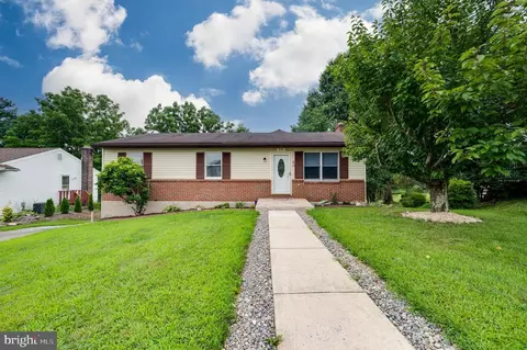 519 Crest Cir, Mohnton, PA 19540