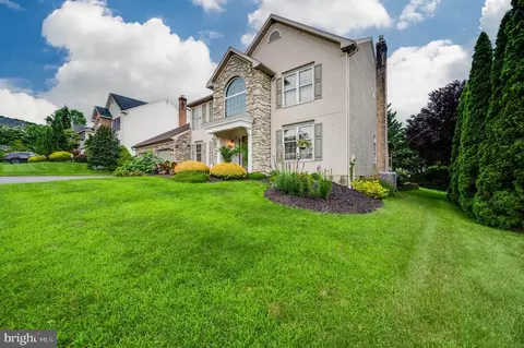 Exterior - 514 Augusta Dr W, Reading, PA 19608 photo 10 of 11