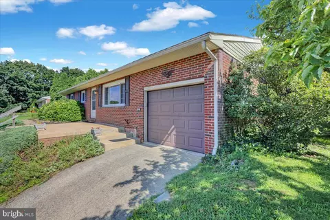383 S Turner St, Hamburg, PA 19526