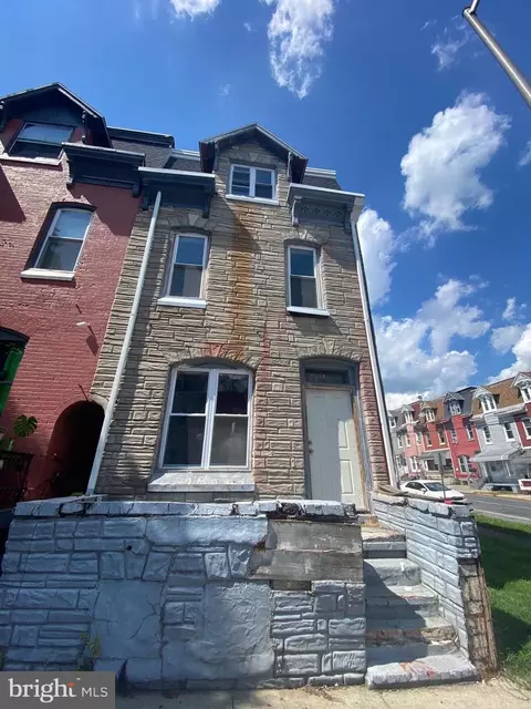 153 Walnut St, Reading, PA 19601 photo 2