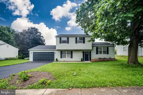 615 Pomander Ave, Reading, PA 19606