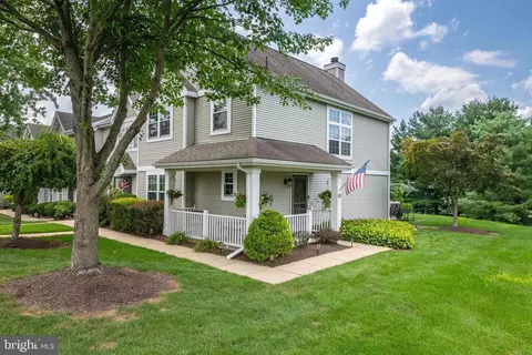 154 Laurel Ct, Wyomissing, PA 19610
