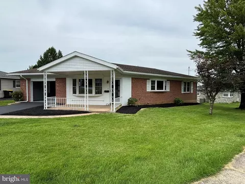 330 S Willow St, Fleetwood, PA 19522