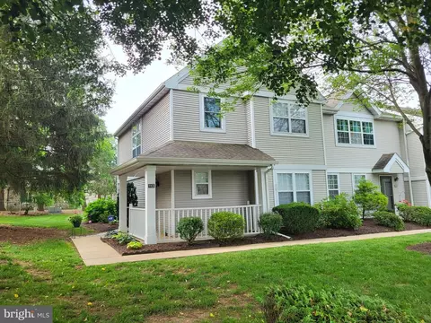 113 Laurel Ct, Wyomissing, PA 19610