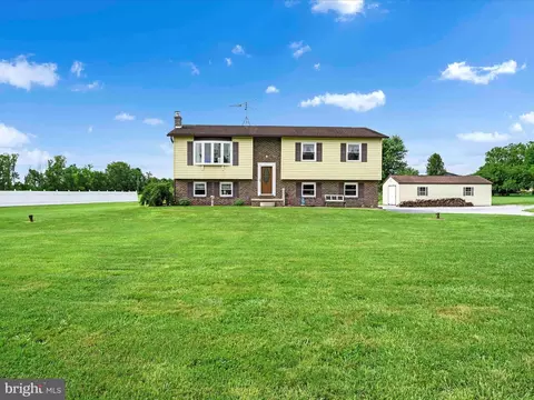 Exterior - 164 Bertolet Mill Rd, Oley, PA 19547 photo 2 of 8