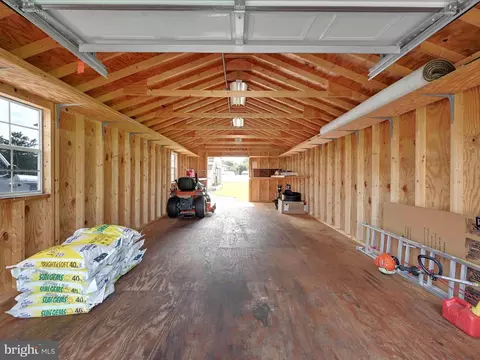 Entry Way - 164 Bertolet Mill Rd, Oley, PA 19547 photo 2 of 2