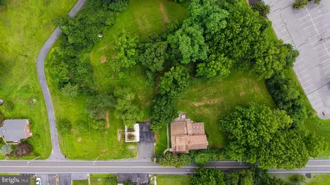 View/Area - 578 Old Lancaster Pike, Reading, PA 19607 photo 3 of 12