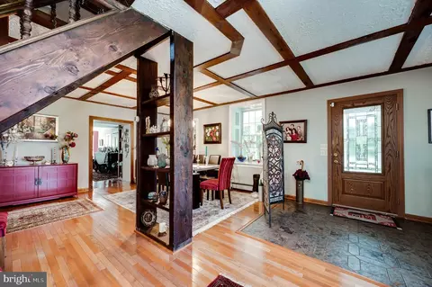 Entry Way - 578 Old Lancaster Pike, Reading, PA 19607 photo 2 of 10