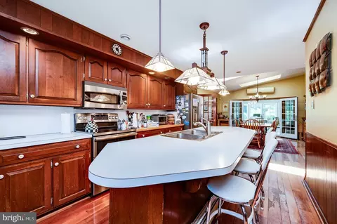 Kitchen - 578 Old Lancaster Pike, Reading, PA 19607 photo 5 of 6
