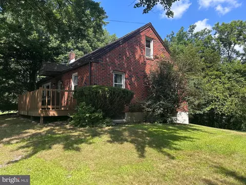 1452 Welsh Rd, Reading, PA 19607 photo 3