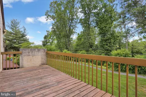 Exterior - 10 Pine Woods Ct, Reading, PA 19607 photo 3 of 3