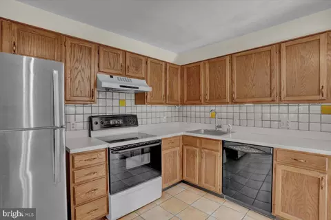 Kitchen - 10 Pine Woods Ct, Reading, PA 19607 photo 1 of 2