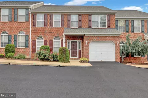 3 Fallowfield Cir, Reading, PA 19607