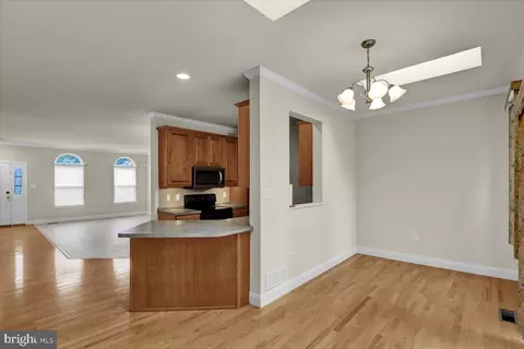 Entry Way - 3 Fallowfield Cir, Reading, PA 19607 photo 1 of 3