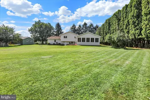 Other - 909 Sofianos Ln, Reading, PA 19605 photo 2 of 10
