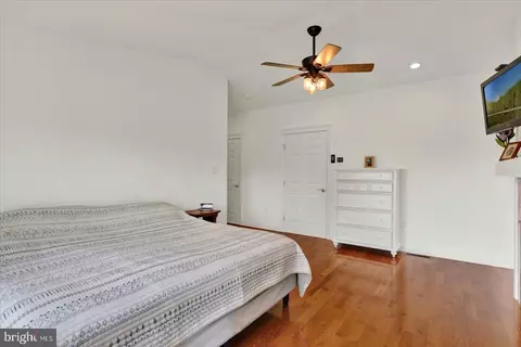Bedroom - 909 Sofianos Ln, Reading, PA 19605 photo 2 of 5