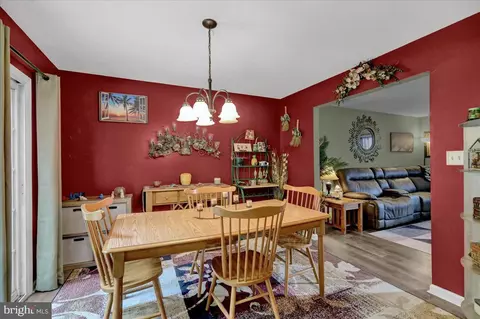 238 Bainbridge Cir, Reading, PA 19608 photo 7