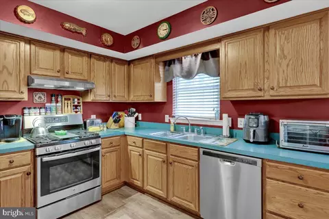238 Bainbridge Cir, Reading, PA 19608 photo 10