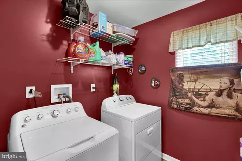 238 Bainbridge Cir, Reading, PA 19608 photo 12