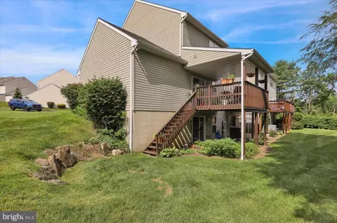 Exterior - 17 Charlemont Ct, Reading, PA 19607 photo 6 of 8