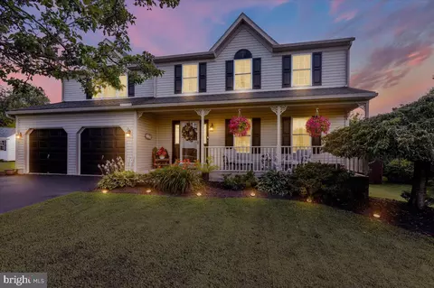 4580 Hillside Rd, Reading, PA 19606