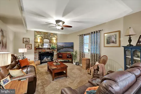 4580 Hillside Rd, Reading, PA 19606 photo 15