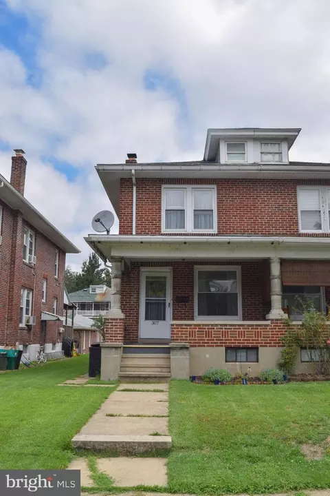 307 W Elm St, Reading, PA 19607 photo 3