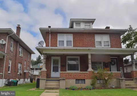 307 W Elm St, Reading, PA 19607 photo 2