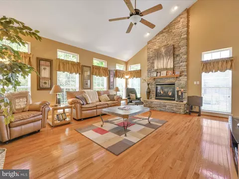 17 Winding Brook Dr, Reading, PA 19608 photo 18